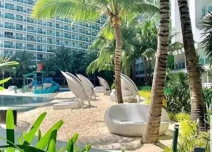Apartment M - 1 Bedroom At Azure Residences *