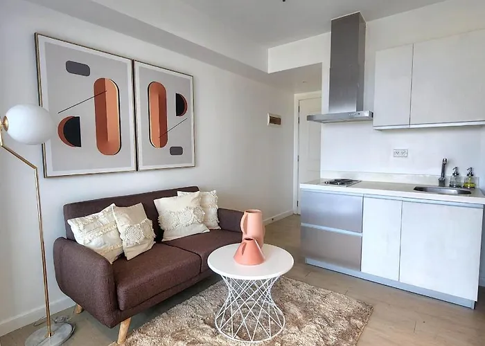 M - 1 Bedroom At Azure Residences Apartment *