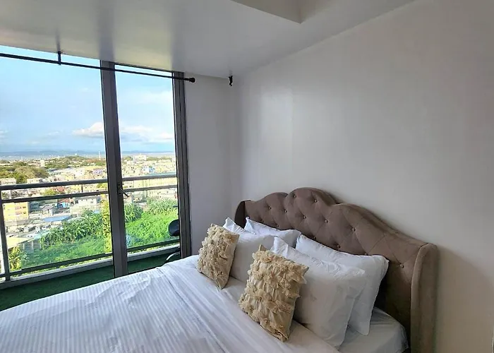 M - 1 Bedroom At Azure Residences * Manila